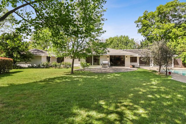 861 Laverstock Way, Sacramento, CA 95864