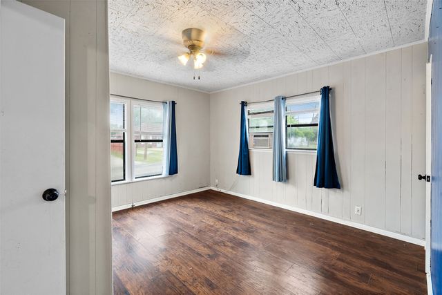 103 Havner Street, Corsicana, TX 75110