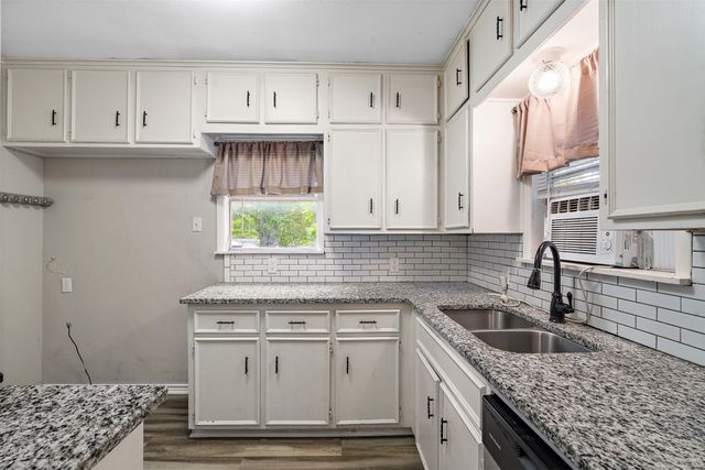 103 Havner Street, Corsicana, TX 75110