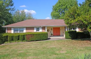 123 Pinehurst Drive, Georgetown, KY 40324