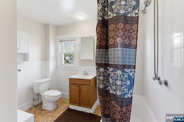 64 Davis Avenue, Hackensack, NJ 07601