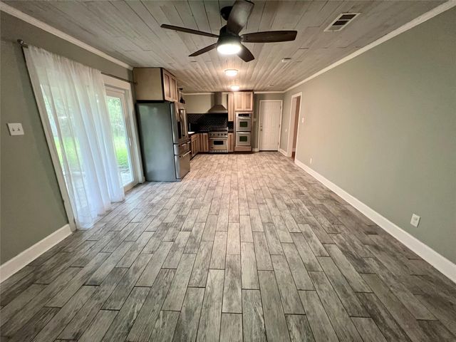 795 Vogel DR, Lockhart, TX 78644