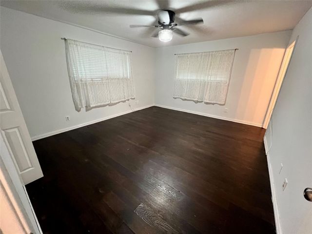 795 Vogel DR, Lockhart, TX 78644