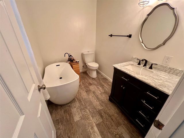 795 Vogel DR, Lockhart, TX 78644