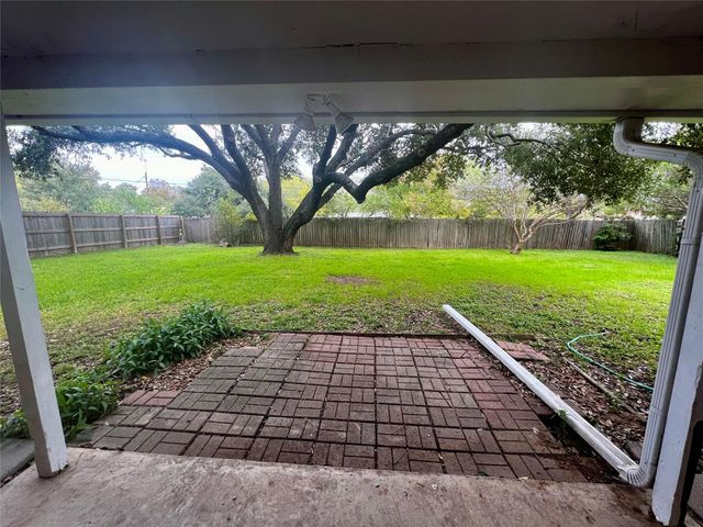 795 Vogel DR, Lockhart, TX 78644