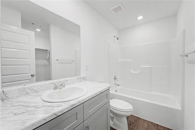 6607 SW Devotion Ave, Bentonville, AR 72713