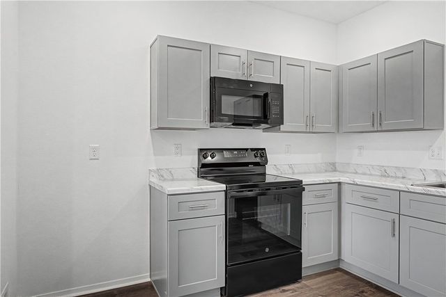 6607 SW Devotion Ave, Bentonville, AR 72713