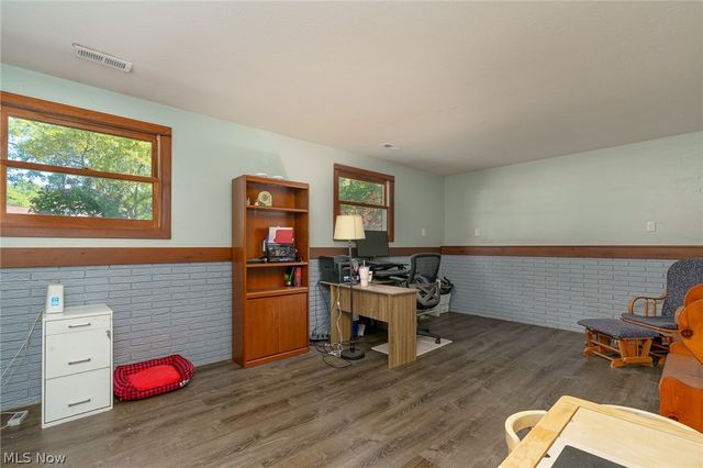 26943 Southwood Lane, Olmsted Twp, OH 44138