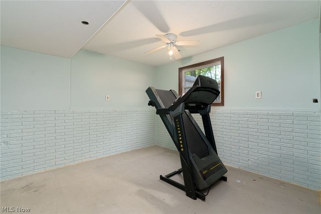 26943 Southwood Lane, Olmsted Twp, OH 44138