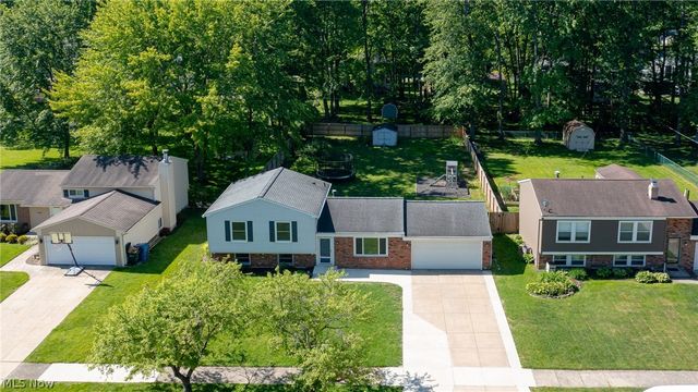 26943 Southwood Lane, Olmsted Twp, OH 44138