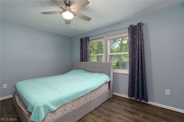 26943 Southwood Lane, Olmsted Twp, OH 44138