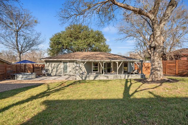 827 Sussex DR, Austin, TX 78745