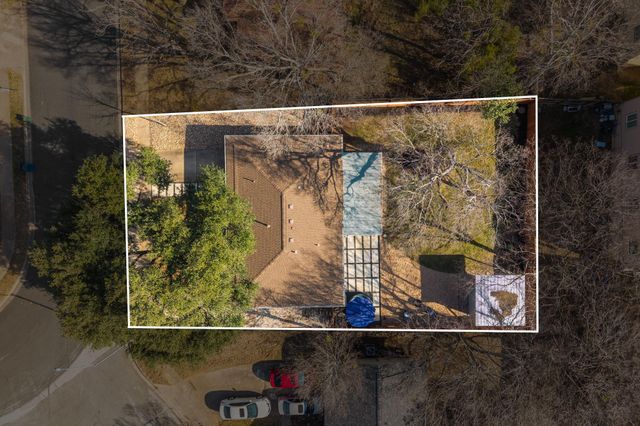 827 Sussex DR, Austin, TX 78745