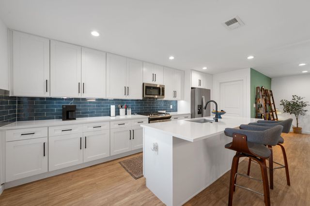 827 Sussex DR, Austin, TX 78745