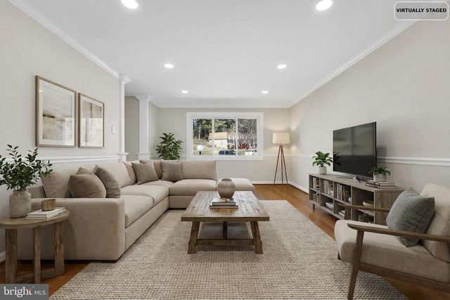 19103 CAPEHART DR, Montgomery Village, MD 20886