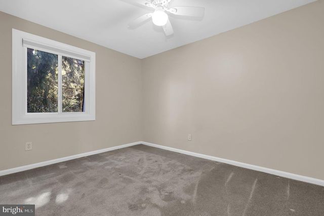 19103 CAPEHART DR, Montgomery Village, MD 20886