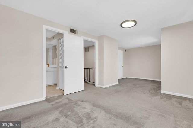 19103 CAPEHART DR, Montgomery Village, MD 20886