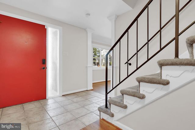 19103 CAPEHART DR, Montgomery Village, MD 20886