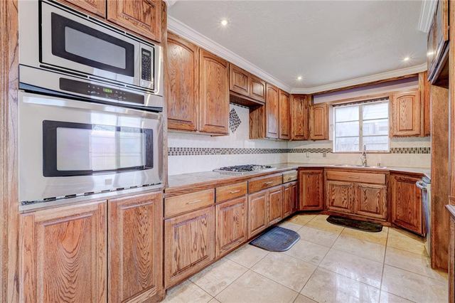 1501 Carlisle Court, Oklahoma City, OK 73120