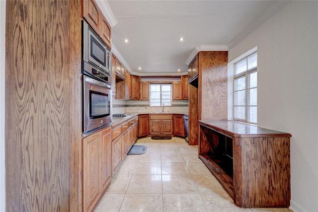 1501 Carlisle Court, Oklahoma City, OK 73120