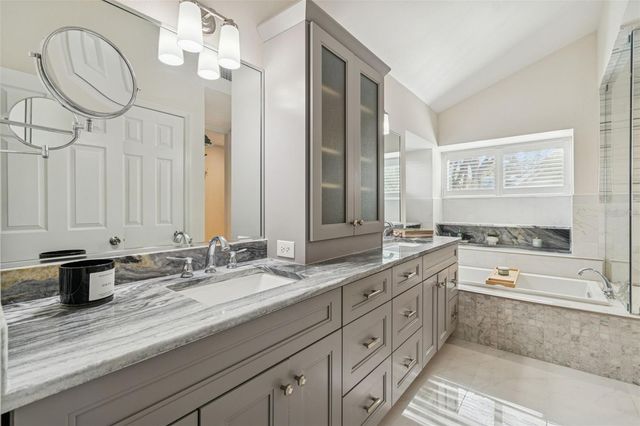 15905 WAINWRIGHT COURT, Tampa, FL 33647