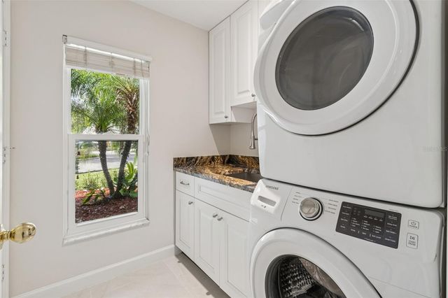 15905 WAINWRIGHT COURT, Tampa, FL 33647