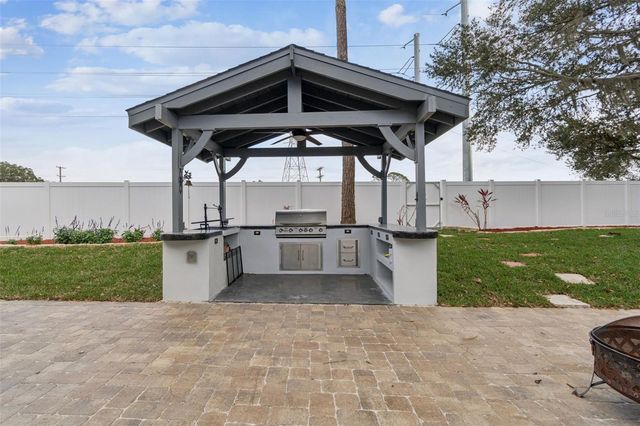 15905 WAINWRIGHT COURT, Tampa, FL 33647