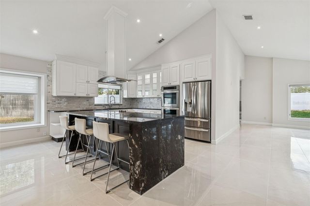 15905 WAINWRIGHT COURT, Tampa, FL 33647