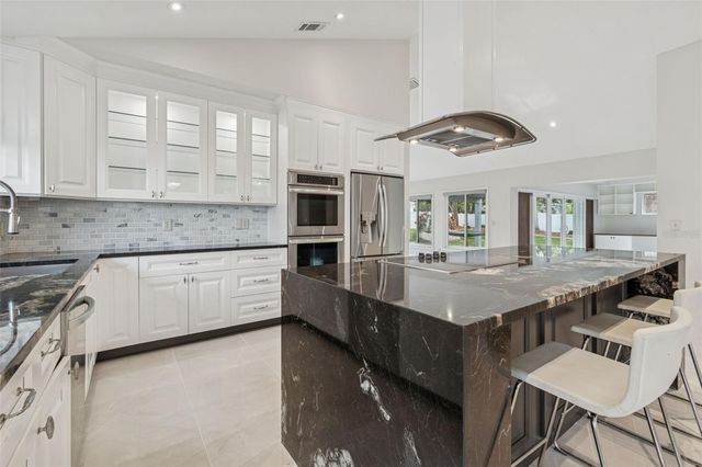 15905 WAINWRIGHT COURT, Tampa, FL 33647