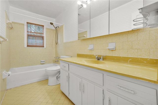 5152 Clearwater Drive, Stone Mountain, GA 30087