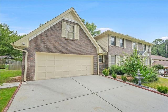 5152 Clearwater Drive, Stone Mountain, GA 30087