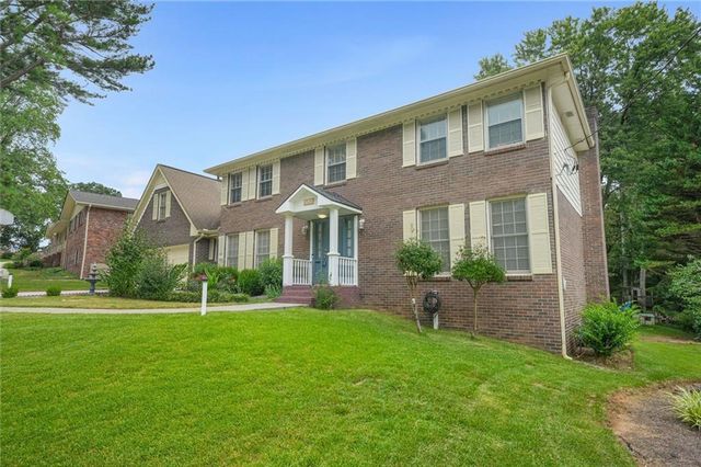 5152 Clearwater Drive, Stone Mountain, GA 30087