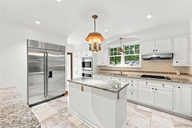101 Fairlawn Drive, Amherst, NY 14226