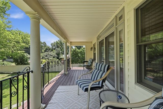 101 Fairlawn Drive, Amherst, NY 14226