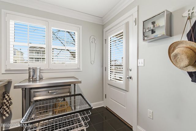33 Sands Point Road, Waretown, NJ 08758