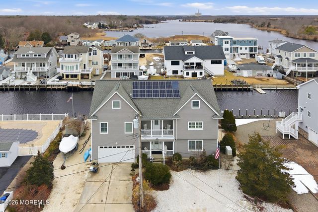 33 Sands Point Road, Waretown, NJ 08758