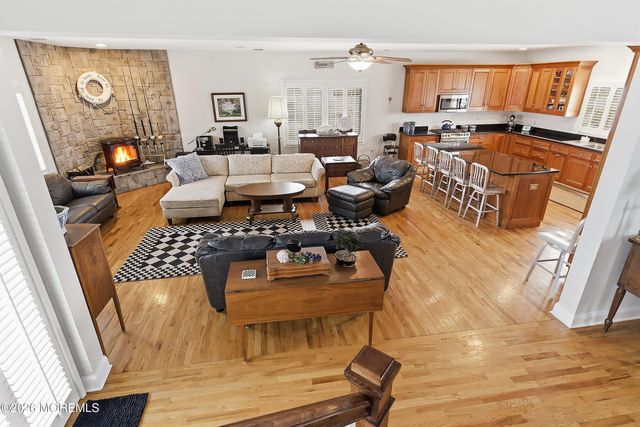 33 Sands Point Road, Waretown, NJ 08758