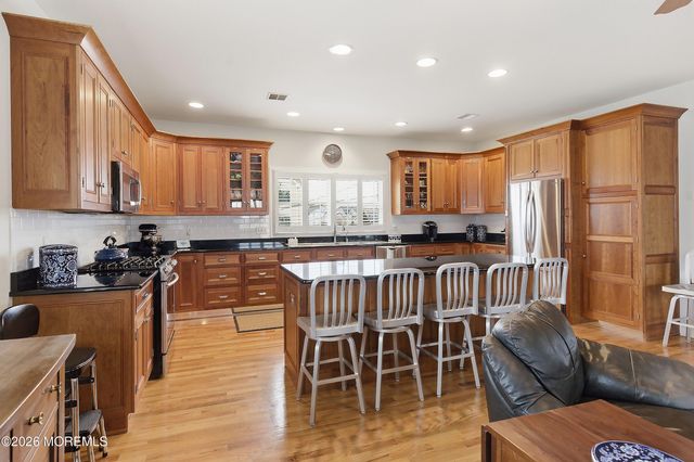 33 Sands Point Road, Waretown, NJ 08758