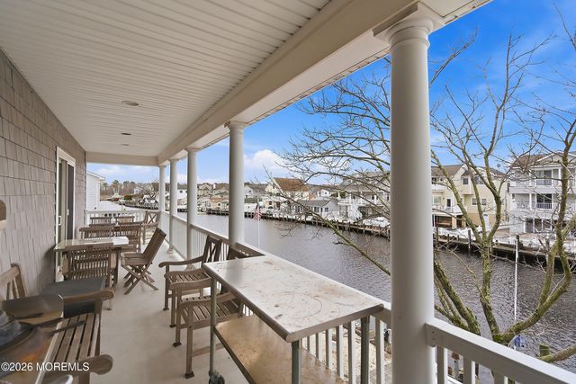 33 Sands Point Road, Waretown, NJ 08758