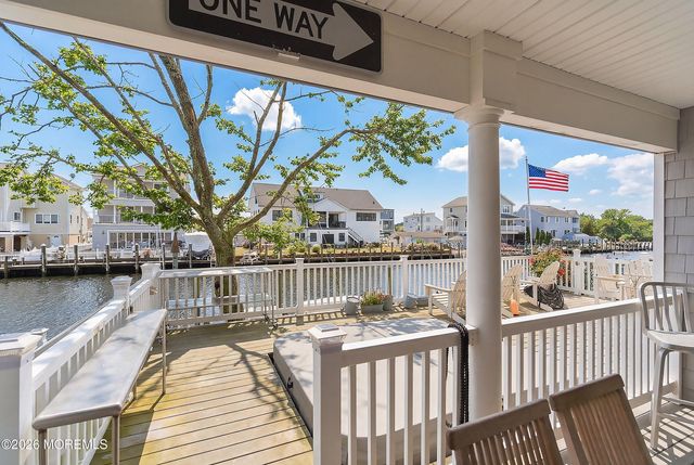 33 Sands Point Road, Waretown, NJ 08758