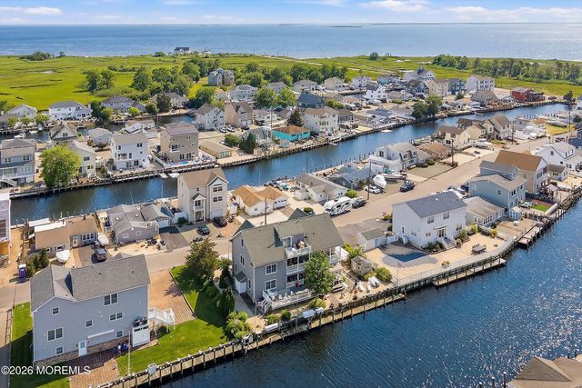 33 Sands Point Road, Waretown, NJ 08758