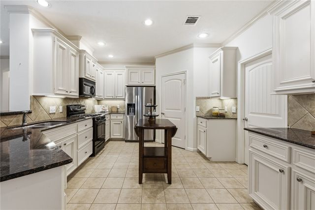 2613 Leila Court, Bryan, TX 77802