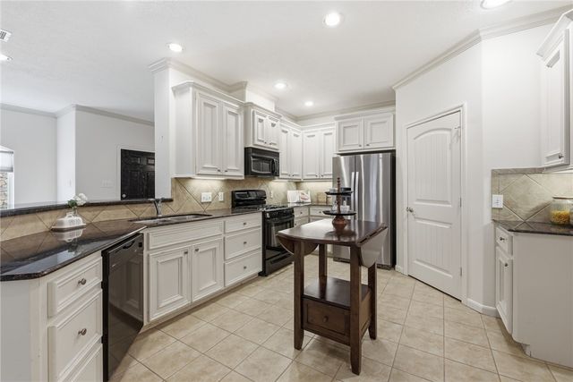 2613 Leila Court, Bryan, TX 77802