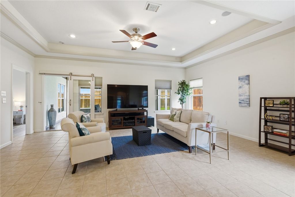 2613 Leila Court, Bryan, TX 77802 — photo 2