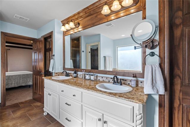 2801 Buckland Road, Edmond, OK 73034