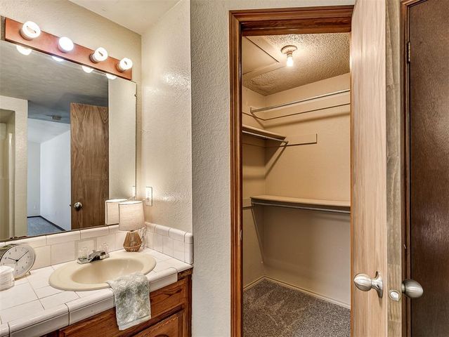 2124 Lonnie, Oklahoma City, OK 73170