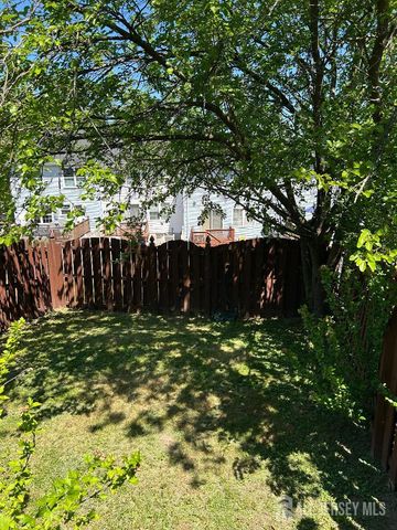 26 Delikat Lane, Sayreville, NJ 08872