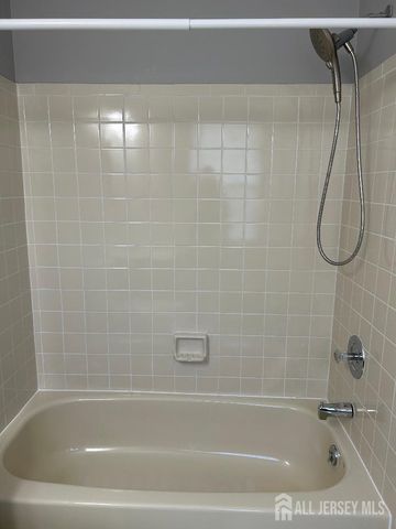 26 Delikat Lane, Sayreville, NJ 08872