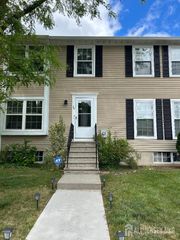 26 Delikat Lane, Sayreville, NJ 08872