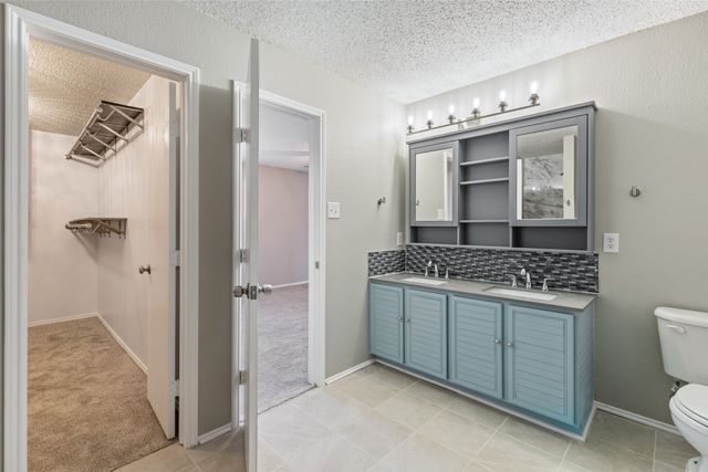 4717 Waterford Drive, Fort Worth, TX 76179